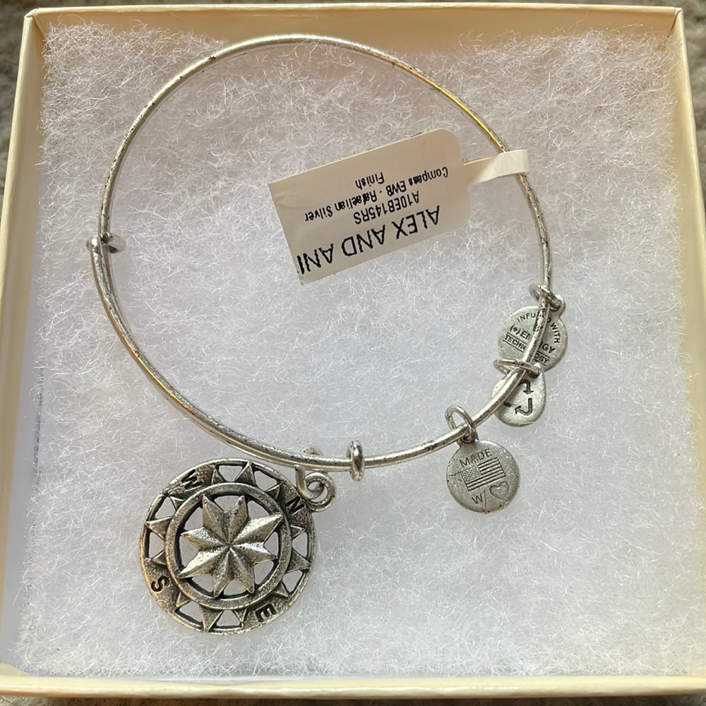 Compass bracelet